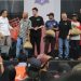 Gereja Mawar Sharon bagikan ribuan paket Sembako ke penarik sampah