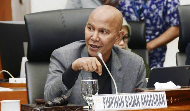 Menjernihkan Tentang Bantuan Sosial