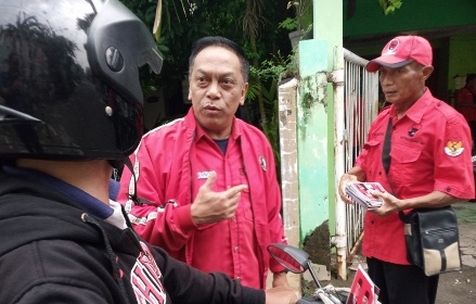 Perkuat program Ganjar-Mahfud cegah stunting, kader PDIP Surabaya serentak bagikan telur