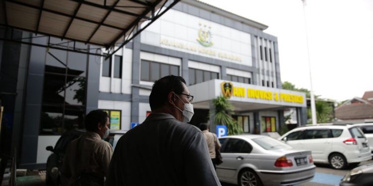 Kanwil DJP Jatim I Serahkan Tersangka Pidana Perpajakan ke Kejari Surabaya