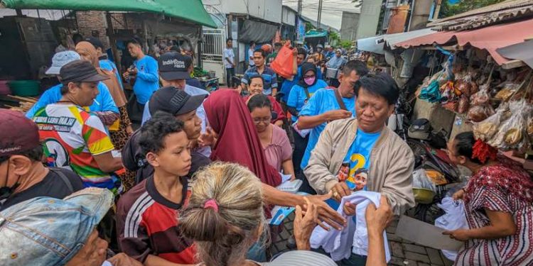 Pedagang dan warga sekitar pasar Pogot Surabaya dukung Prabowo-Gibran