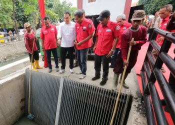 Rumah pompa Gresikan pencegah banjir diresmikan, Wali Kota Eri: Prioritas 5 titik dulu