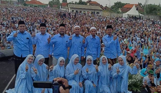 Derek Kiai, keluarga besar Ponpes Bumi Sholawat Sidoarjo deklarasi dukung Prabowo – Gibran