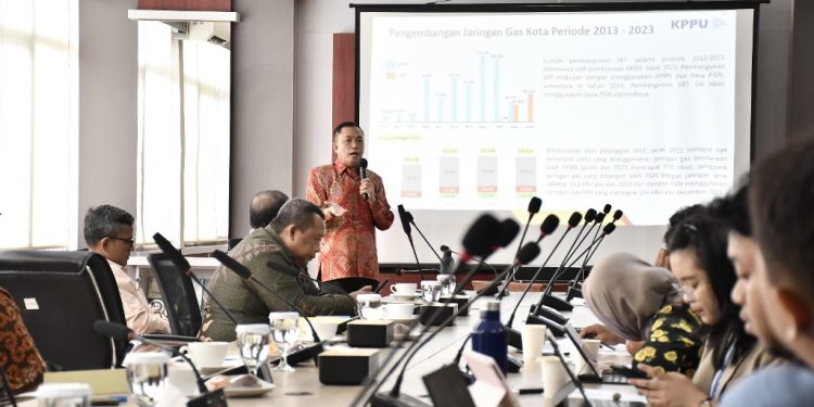 Ketua KPPU lakukan Inisiatif untuk Program 100 Hari Kerja