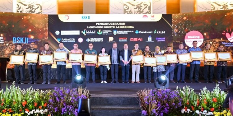 Pemerintah Nobatkan Dua Anak Usaha SIG Sebagai National Lighthouse Industri 4.0