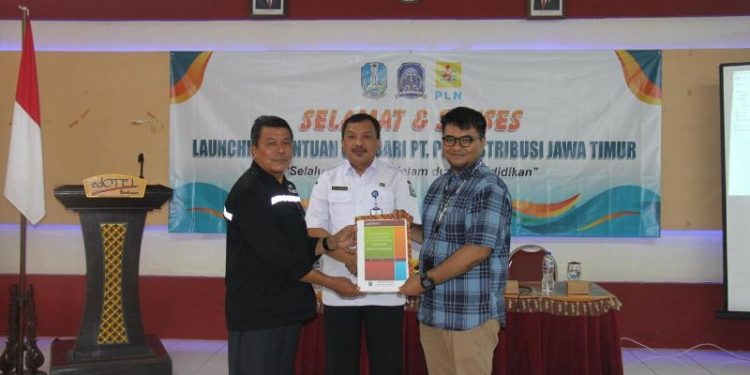 PLN Dukung Digitalisasi SMKN 3 Pamekasan untuk Program Sekolah