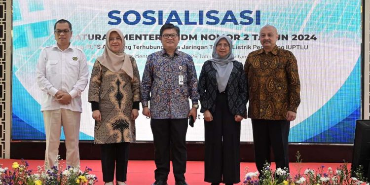 PLN Siap Dukung Pengembangan EBT dengan Pelaksanaan Permen ESDM No. 2/2024 tentang PLTS Atap
