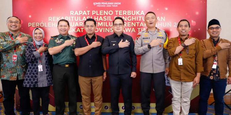 Tinjau rekapitulasi suara Pemilu Jatim 2024 tingkat Propinsi, PJ Gubernur Jatim pastikan proses berjalan lancar dan kondusif