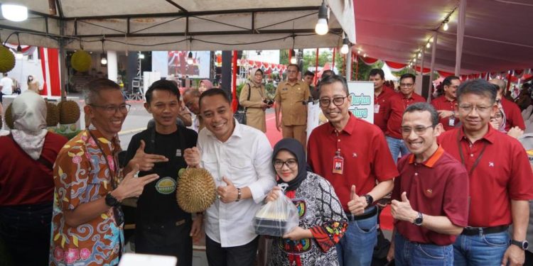 Bank Jatim gelar Bank Jatim QRIS Ramadan Vagansa selama sepekan di halaman Balai Kota Surabaya