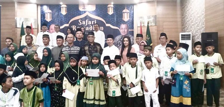 Safari Ramadhan di Jember, Kadin Jatim Imbau Perkuat Perdagangan Dalam Negeri