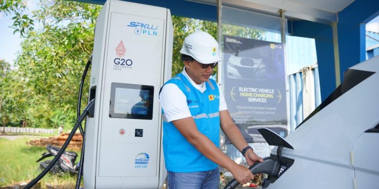 PLN Tambah 23 Unit SPKLU di Tol Ngawi – Situbondo untuk Idul Fitri 1445 H