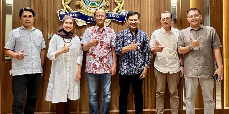 Tim Peneliti Bappenas Pemetaan Modal GESIT di Kadin Jatim