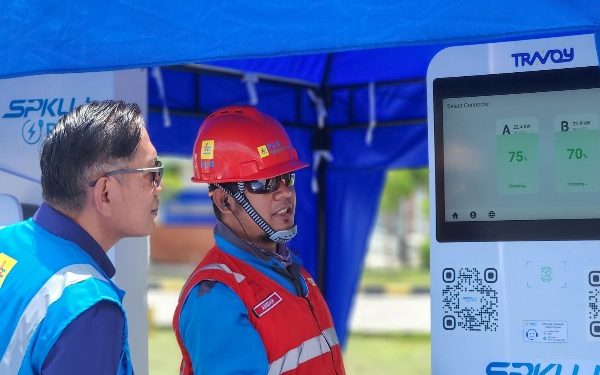 Kemenko Marves Tinjau Infrastruktur SPKLU di Jawa Timur