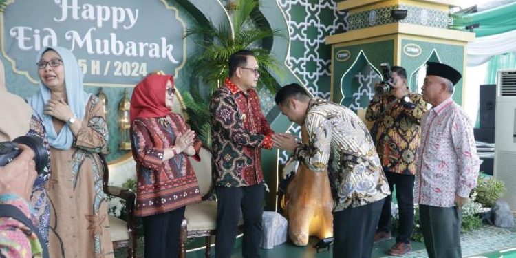 Pj Gubernur sebut plt Bupati Sidoarjo tunggu keputusan dari KPK