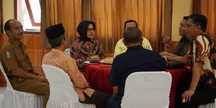 Persoalan pembaharuan peralatan dan kurikulum yang menyesuaikan industri menjadi sorotan Komisi E di BLK Kediri
