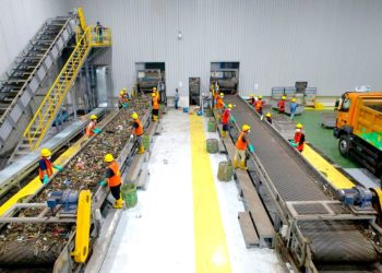 Reduksi Emisi: SIG Tingkatkan Penggunaan Bahan Bakar Alternatif hingga 559 Ribu Ton