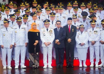 Khofifah satu satunya Gubernur penerima Satyalancana Karya Bhakti Praja Nugraha Presiden RI