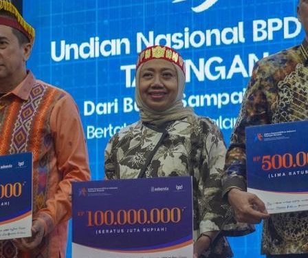 Satu nasabah bank Jatim dapat undian Simpeda dan Bank Jatim dinilai konsisten Jadi Penghimpun Dana Terbesar Simpeda