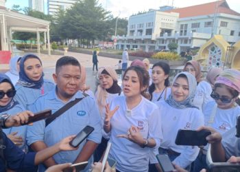 Kampanye tolak perang sarung lewat pembagian takjil 