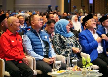 Hadir bersama Khofifah di acara PAN Jatim, PDIP beri sinyal akan dukung Khofifah di Pilgub Jatim