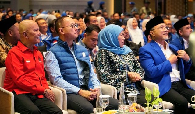 Hadir bersama Khofifah di acara PAN Jatim, PDIP beri sinyal akan dukung Khofifah di Pilgub Jatim
