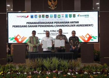 Bank Jatim teken Shareholder Agreement dengan Pemprov NTB dan Bank NTB Syariah