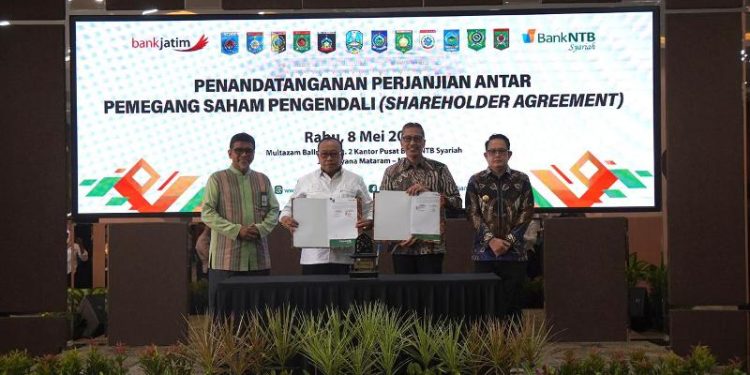 Bank Jatim teken Shareholder Agreement dengan Pemprov NTB dan Bank NTB Syariah