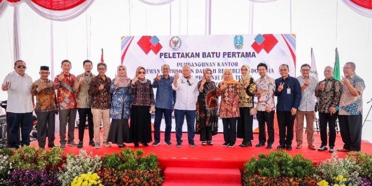 Ketua DPDRI lakukan trobosoan pembangunan Kantor Perwakilan DPDRI Jatim, ditengah Moratorium Menteri Keuangan