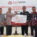 Bank Jatim serahkan CSR untuk masyarakat Magetan dan 66 beasiswa untuk Mahasiswa UWK Surabaya