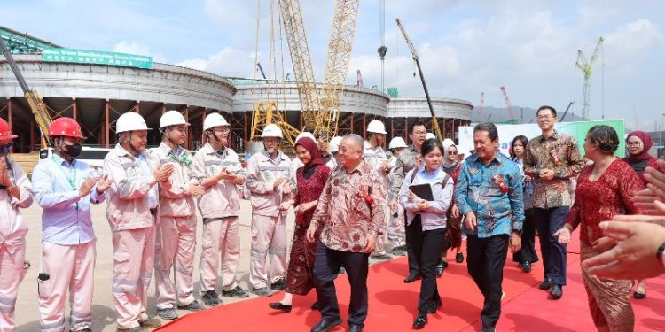 Pemasangan Autoclave Rampung, Proyek HPAL PT ESG (JV MBMA & GEM) Ditargetkan Commissioning Akhir 2024