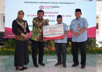 Kucurkan CSR, Bank Jatim wujudkan rumah layak huni bagi masyarakat Situbondo