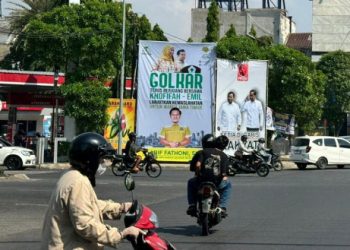 Gaspol, Golkar Surabaya semarakkan baliho Khofifah-Emil