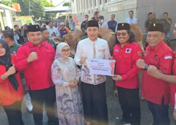Potong 15 Sapi, PDIP Surabaya: Idul Adha momen perkuat spiritual dan semangat berkurban