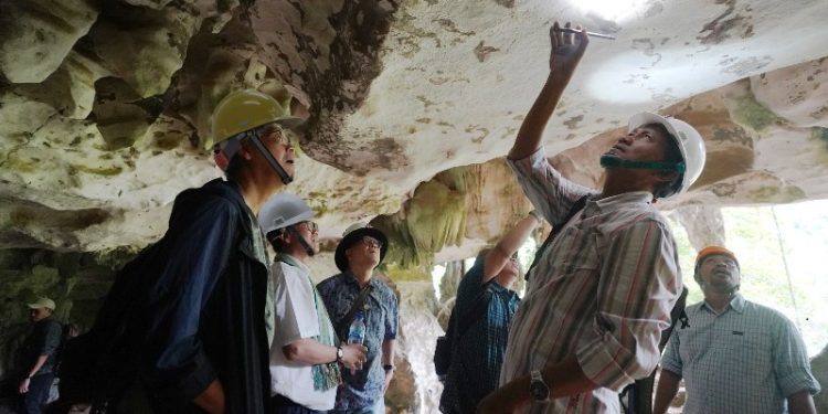 Forum Arkeologi Internasional Apresiasi Konservasi SIG di Bulu Sipong IV, Pangkep, Sulawesi Selatan