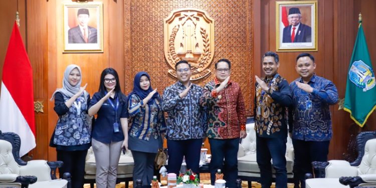 Pj Gubernur Adhy Karyono ajak Rumah BUMN berdayakan UMKM Jatim untuk tembus pasar ekspor