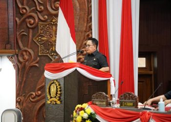 Penyampaian nota PAPBD Jatim 2024, Pendapatan Daerah Jatim 2024 bertambah 427,382 Miliar