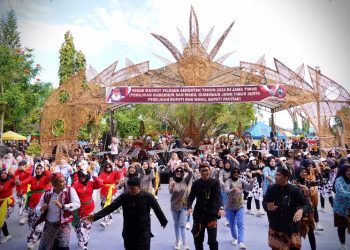 KPU Jatim luncurkan kirab maskot Pilkada 2024 dari Pacitan