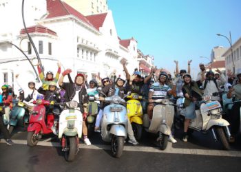Ribuan Vespa ramaikan Kota Lama, Eri Cahyadi akan bentuk club Vespa Surabaya