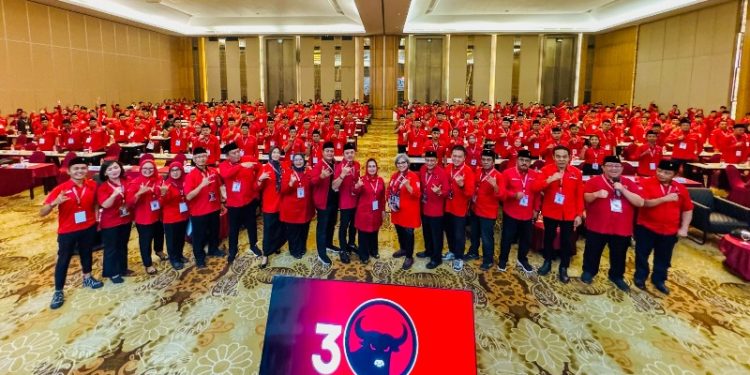 Siapkan kader dalam menjalankan fungsi kedewanan, PDI Perjuangan beri pembekalan 329 Caleg DPRD terpilih dari PDI Perjuangan se-Jatim