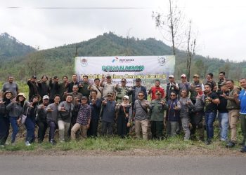 Pertamina Patra Niaga Lakukan Pemulihan Kawasan Ijen Pascakebakaran dengan Penanaman Pohon