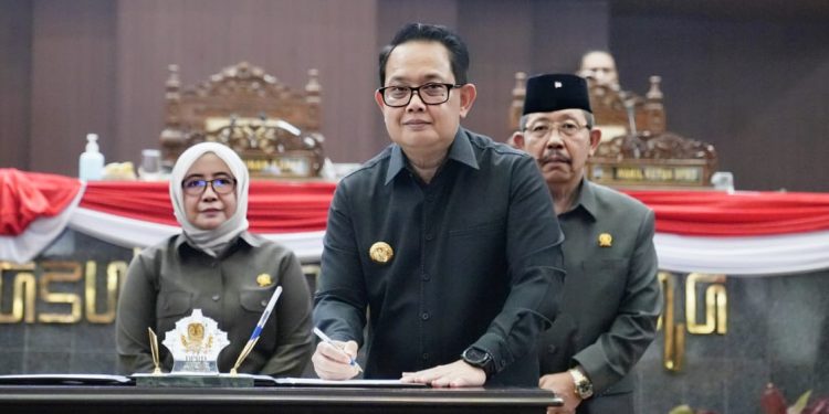Sembilan Fraksi DPRD Jatim setujui Raperda Kawasan Tanpa Rokok (KTR) menjadi Perda