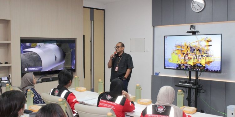 HCML Edu Corner: Sudut Pencerahan di Kantor Husky-CNOOC Madura Limited