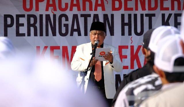 Pimpin Upacara Bendera peringatan HUT ke- 79 RI, ini yang disampaikan Ketua PKS Jatim