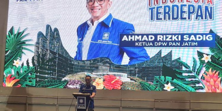 PAN serahkan Dokumen B1-KWK pada 23 Pasangan calon yang diusung dan didukung di Pilkada serentak di Jatim 2024