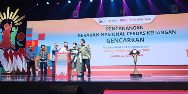 OJK Luncurkan GENCARKAN untuk Tingkatkan Literasi dan Inklusi Keuangan