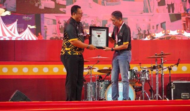 Puncak HUTnya ke- 63, Bank Jatim berhasil pecahkan rekor MURI dan salurkan bantuan CSR ke penyandang disabilitas