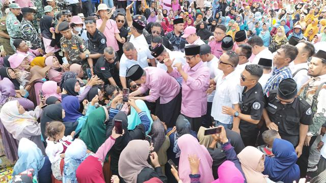 Jelang pendaftaran ke KPU Jember, Gus Fawait dapat suntikan doa dari ribuan masyarakat dan pendukungnya