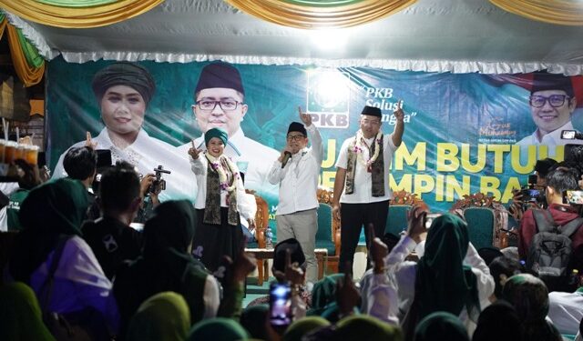 Cak imin antar langsung Cagub-Cawagub PKB Luluk-Lukman daftar ke KPU Jatim