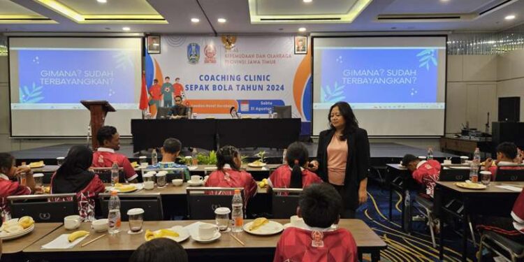 Munculkan bibit bibit sepakbola handal, Agatha dan Dispora gelar Coaching Clinic Sepak Bola Gratis