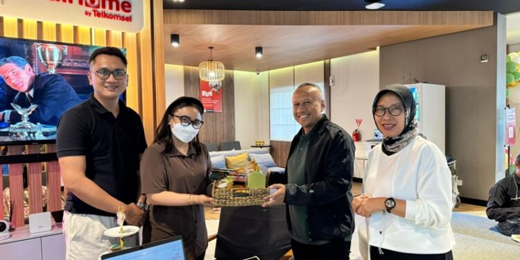 Telkomsel Rayakan Hari Pelanggan Nasional dengan Layanan Spesial dan Apresiasi Khusus
